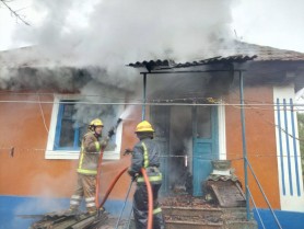 Tragedie în raionul Hâncești. Un bărbat țintuit la pat a ars de viu în propria casă